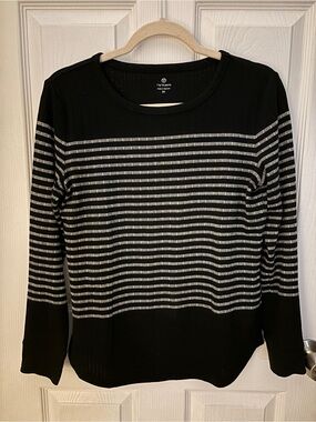 T by Talbots Black and White striped athleisure long sleeve cotton blend